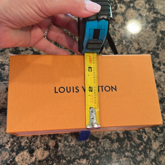Louis Vuitton Empty Sunglass Box - Picture 7 of 8